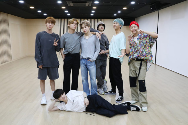 Cerita Pembenci BTS yang Akhirnya Berubah Jadi ARMY