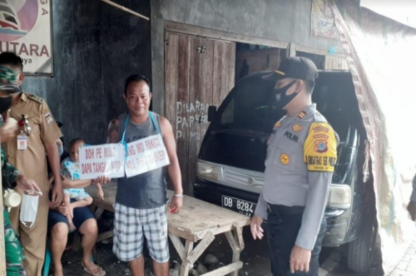 Ngeyel Tak Pakai Masker, Warga Manado Disanksi Tulisan di Dada