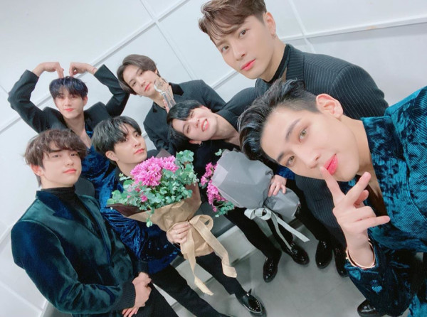 Fans Geram, Ini Sederet Perlakuan Buruk JYP Entertainment pada TWICE dan GOT7