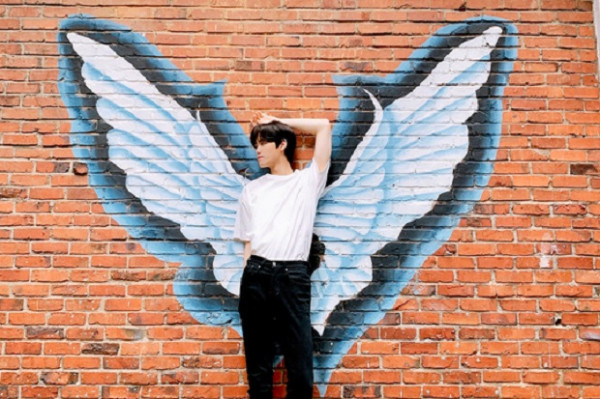 Foto Lucu Minhee Muncul di Media Sosial