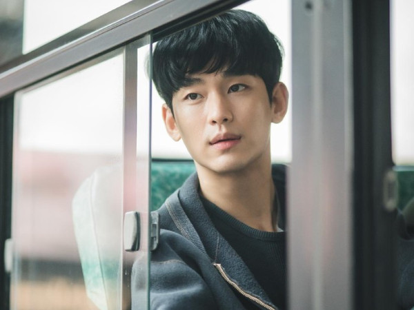 Begini Kehidupan Kim Soo Hyun Sebelum Sukses dengan It's Okay to Not Be Okay