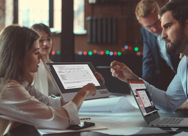 Lenovo ThinkBook Plus Punya 2 Layar Dibanderol Rp23,9 Juta, Buat Apa?