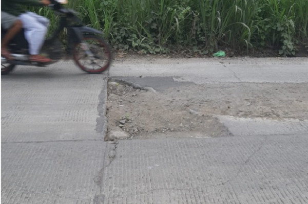 Baru Dibangun 9 Bulan Jalan Janala-Cicangkal Senilai Rp15,3 M di Rumpin Rusak