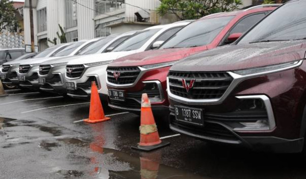 Wuling Almaz Ekslusive Bertabur Fitur Keamanan Canggih Anti Was-Was