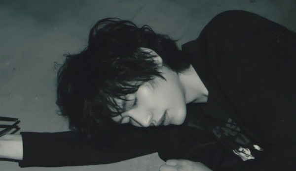 Ini Kebiasaan Unik Idol K-Pop saat Tidur, dari V BTS sampai Taeyeon SNSD