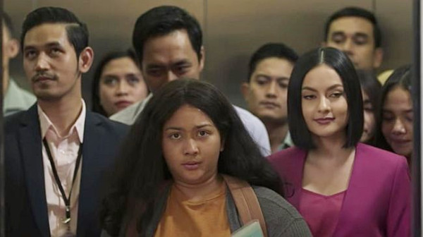 Review Film Imperfect: Ketidaksempurnaan Menjadikan Kita Manusia
