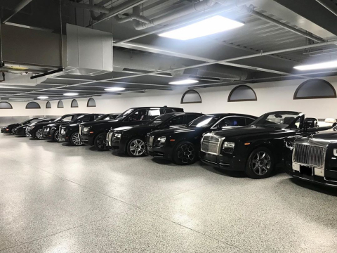 Keren Abis! Supercar Mayweather Rp380 M: Hitam di LA, Putih di Las Vegas