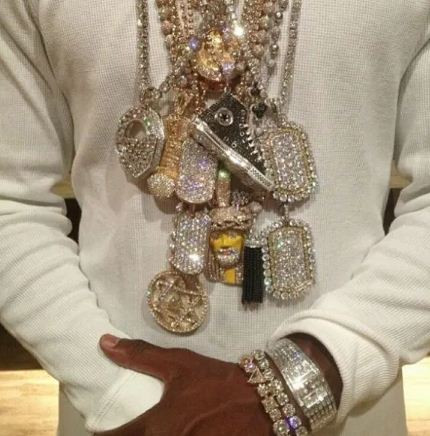 Tajir Melintir, Mayweather! Inilah Deretan Jet, Rumah, Mobil, Arloji Rp2,2 T