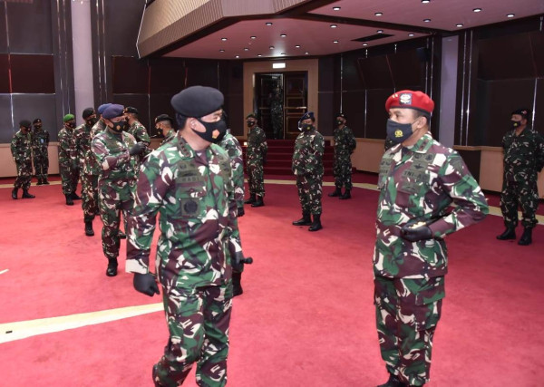Sebanyak 19 Perwira Tinggi TNI AD, AL dan AU Naik Pangkat