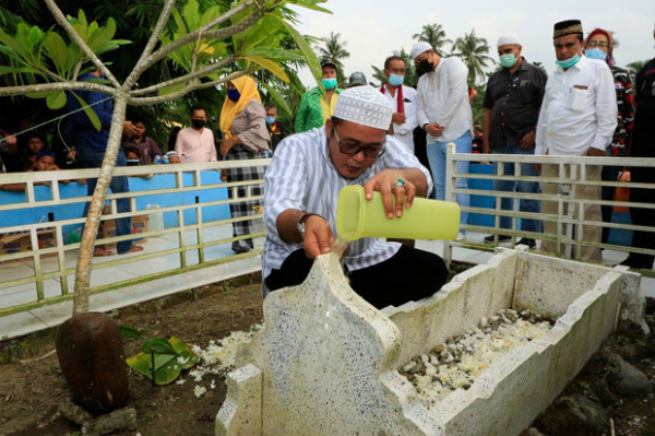 Pendiri Kota Medan Guru Patimpus, Aulia: Jangan Patungnya Diperhatikan, Makamnya Dibiarkan