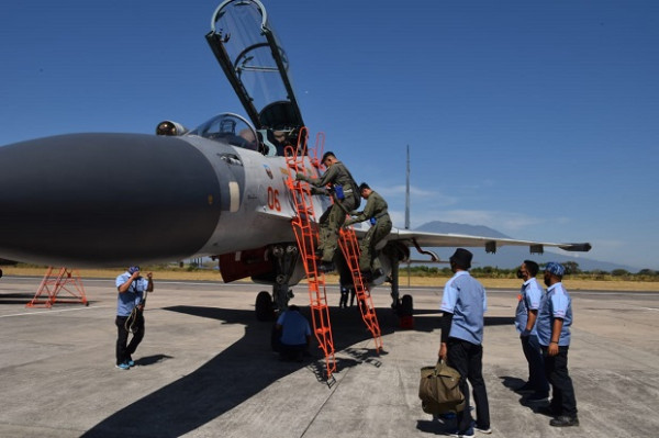 4 Pesawat Sukhoi Siaga Tempur di Lanud Iswahjudi, Ada Apa?