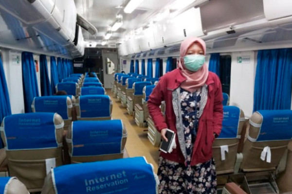 10 Tips Aman Naik Kereta Api di Masa Pandemi Covid-19
