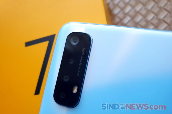 Menyandingkan realme 7 vs Vivo V20 SE, Siapa Lebih Baik?