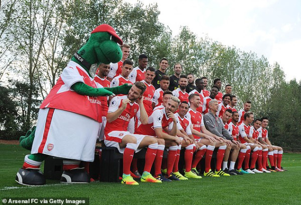 Setelah 27 Tahun Mengabdi, Arsenal Pecat Gunnersaurus!