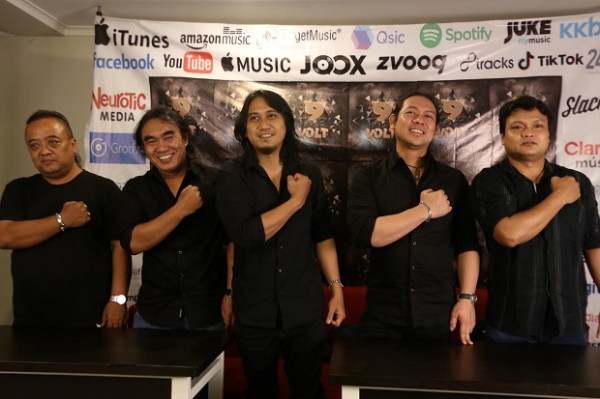 9 Volt Band Gebrak Belantika Musik Cadas Indonesia