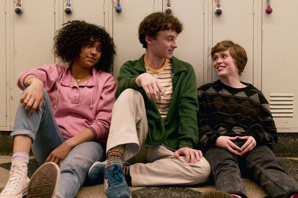 8 Serial Netflix yang Populer, tapi Malah Distop Penayangannya