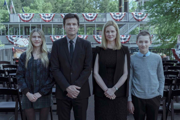 8 Serial Netflix yang Populer, tapi Malah Distop Penayangannya