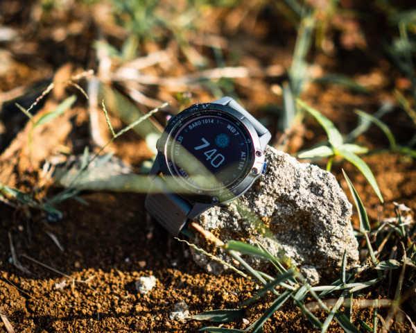 Smartwatch Monster untuk Penggila Olah Raga dan Pencinta Alam