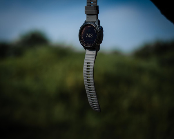 Smartwatch Monster untuk Penggila Olah Raga dan Pencinta Alam