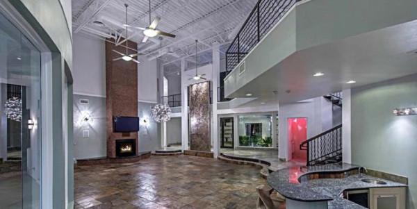 Tajir Bak Sultan! Penampakan Rumah Mewah Mike Tyson di Film The Hangover