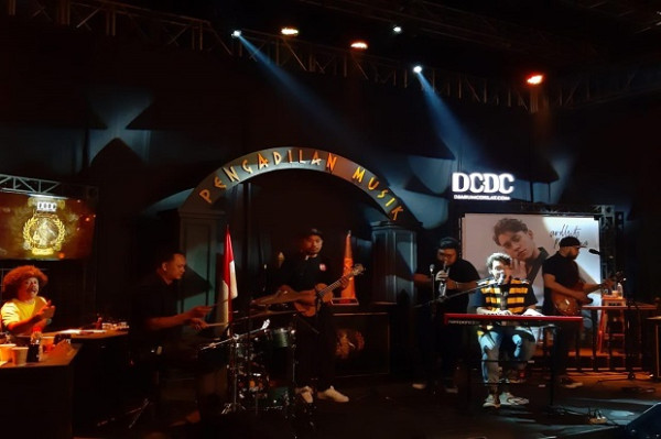 Edisi Perdana DCDC Pengadilan Musik Virtual Seret Ardhito Pramono ke Kursi Terdakwa