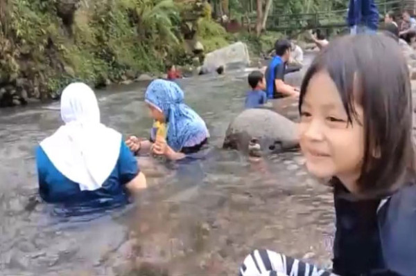 Keindahan Pemandian Alam Juma Lau Surga yang Tersembunyi di Sibolangit