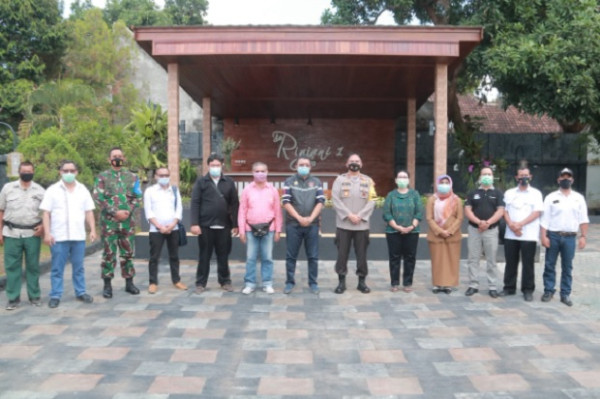 Duduk Bareng dengan Buruh, Kapolda dan Gubernur NTB Minta Aksi Demo Jangan Rusuh