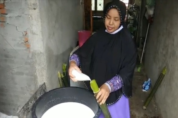 Menikmati Legitnya Leumang Bersama Boh Manok Kocok Kopi Khas Aceh