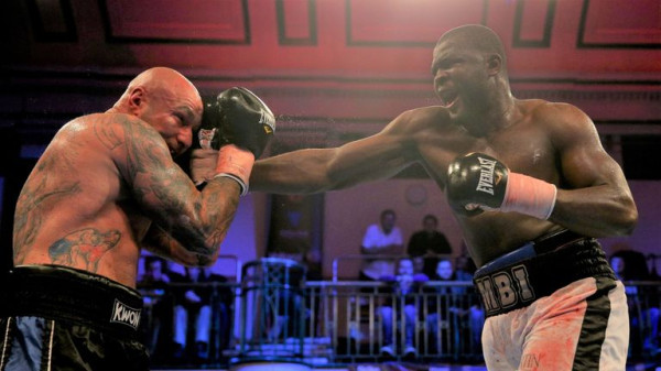 Kisah Martin Bakole Anak Raja Afrika Penakluk Anthony Joshua