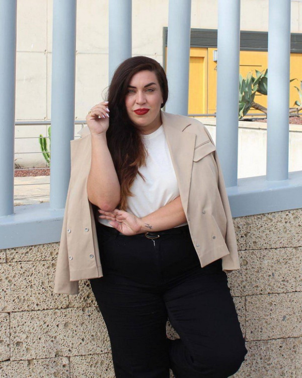 Lima Padu Padan Blazer Cropped yang Bisa Jadi Inspirasi