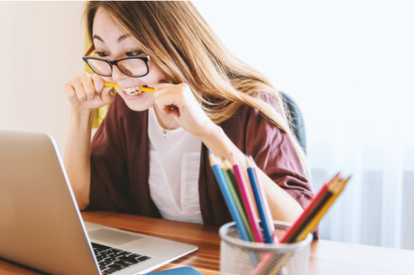 6 Langkah Menjaga Kesehatan Mental saat Kuliah Daring