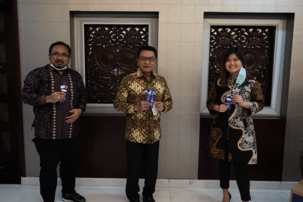 Aice Luncurkan Gerakan Pentahelix 5 Juta Masker Medis