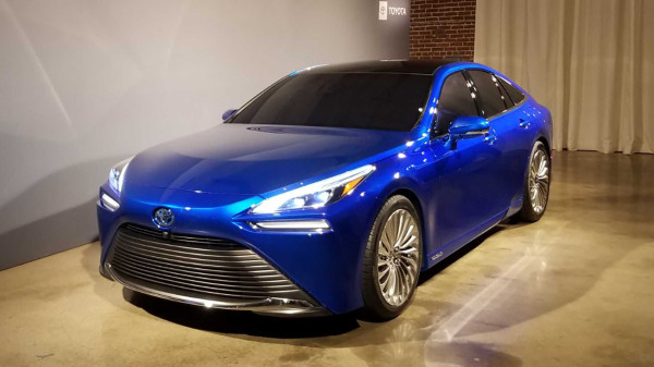 Bertenaga Hidrogen, Toyota Mirai Generasi Kedua Debut Bulan Desember