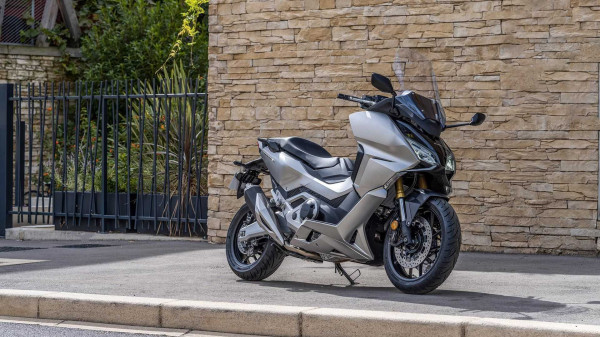 Melihat Lebih Dekat Honda Forza 750, 