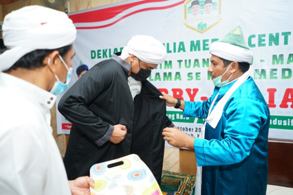 Jadi Viral, Sorban dan Jubah Tanda Dukungan Ulama untuk Bobby Nasution