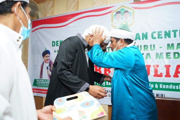 Jadi Viral, Sorban dan Jubah Tanda Dukungan Ulama untuk Bobby Nasution