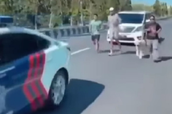 Viral Mobil Patwal Kawal Orang Jogging, Kriminolog: Polisi Harus Jelaskan Alasannya
