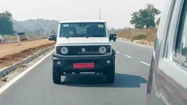 Suzuki Jimny Lima Pintu Mulai Ugal-Ugalan di Jalan