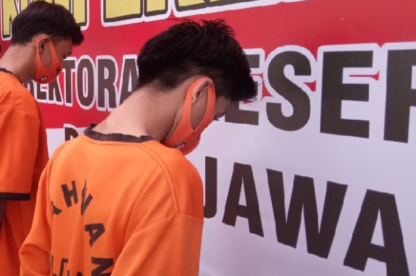 2 Kurir Narkoba Sistem Tempel Dibekuk, Polda Jabar Sita 2 Kg Sabu Kualitas Nomor 1