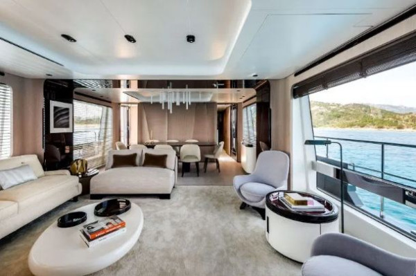 Supermewah! Yuk Intip Kapal Pesiar Ronaldo Rp104 M, Woods Rp285 M