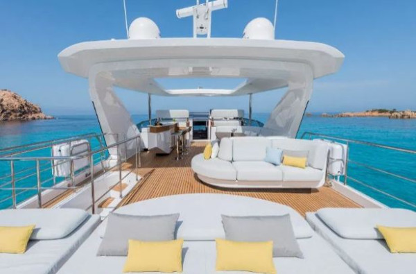 Supermewah! Yuk Intip Kapal Pesiar Ronaldo Rp104 M, Woods Rp285 M