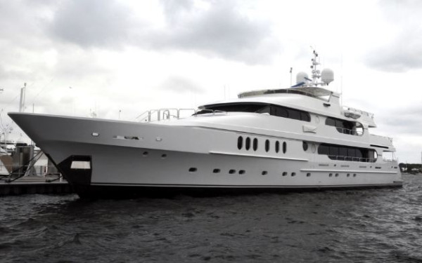 Supermewah! Yuk Intip Kapal Pesiar Ronaldo Rp104 M, Woods Rp285 M