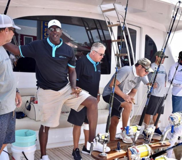 Supermewah! Yuk Intip Kapal Pesiar Ronaldo Rp104 M, Woods Rp285 M