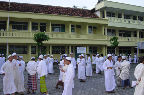 Gontor dan Deretan Pondok Pesantren Besar di Indonesia