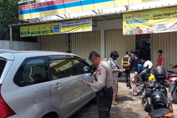 Mesin ATM Dalam Minimarket di Bandung Dibobol Maling, Uang Jutaan Raib