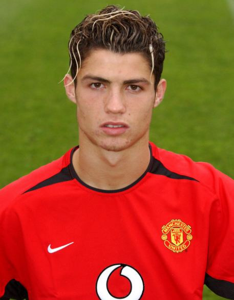 Nih! 8 Gaya Rambut Ronaldo Dari Masa Ke Masa, Kamu Suka Yang Mana