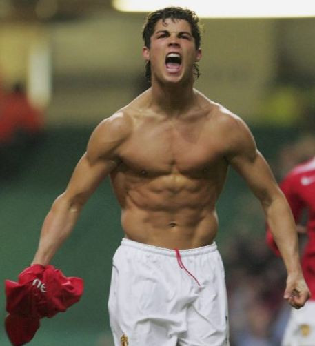 Nih! 8 Gaya Rambut Ronaldo Dari Masa Ke Masa, Kamu Suka Yang Mana