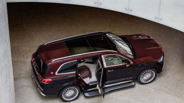 Jawaban Mercedes-Maybach atas Tantangan Bentley dan Rolls-Royce