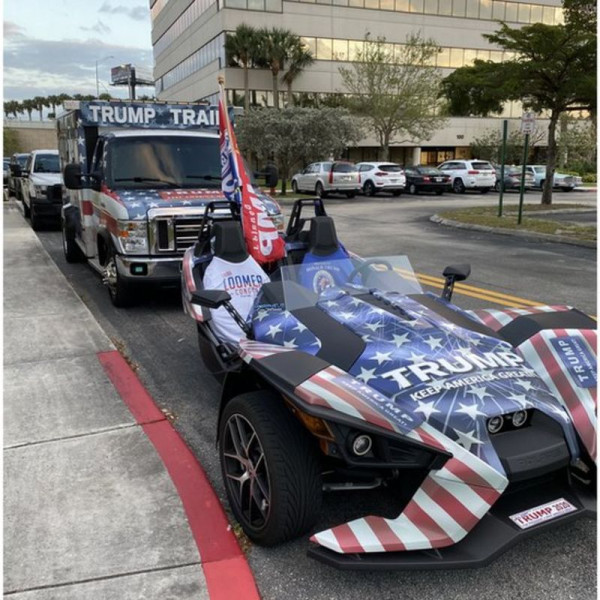 Mobil-mobil Unik Pendukung Donald Trump saat Kampanye