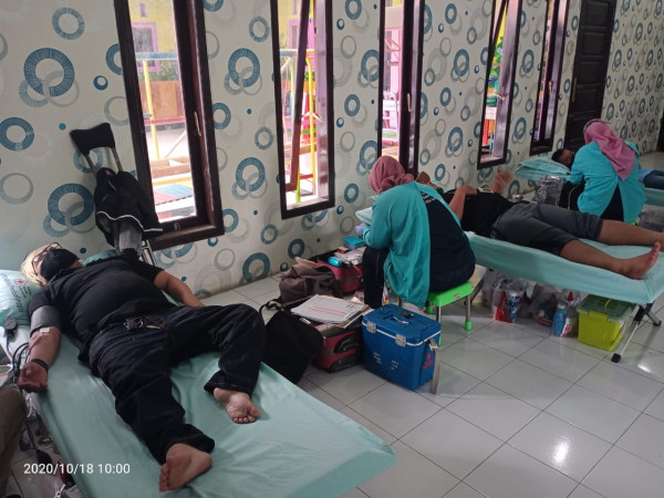 Peringati Sumpah Pemuda, Komunitas Difabel Ramai-ramai Donor Darah